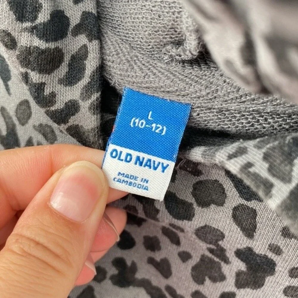 Old Navy Girls Cropped Hoodie Sweatshirt Vintage Raw Gray Oyster L 10-12 crop